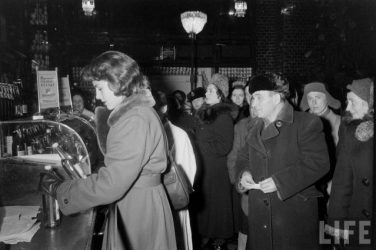 Американские туристы в Ленинграде зимой 1955-1956г Американские туристы в Ленинграде зимой 1955-1956г